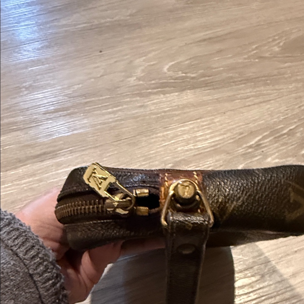 Louis Vuitton Brown Monogram Wristlet - Picture 14 of 14